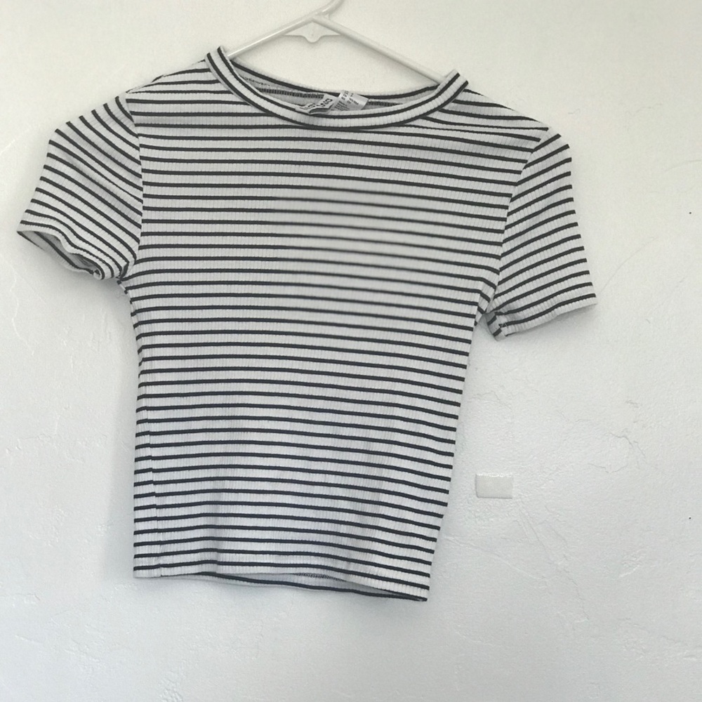 Cute striped short sleeve shirt